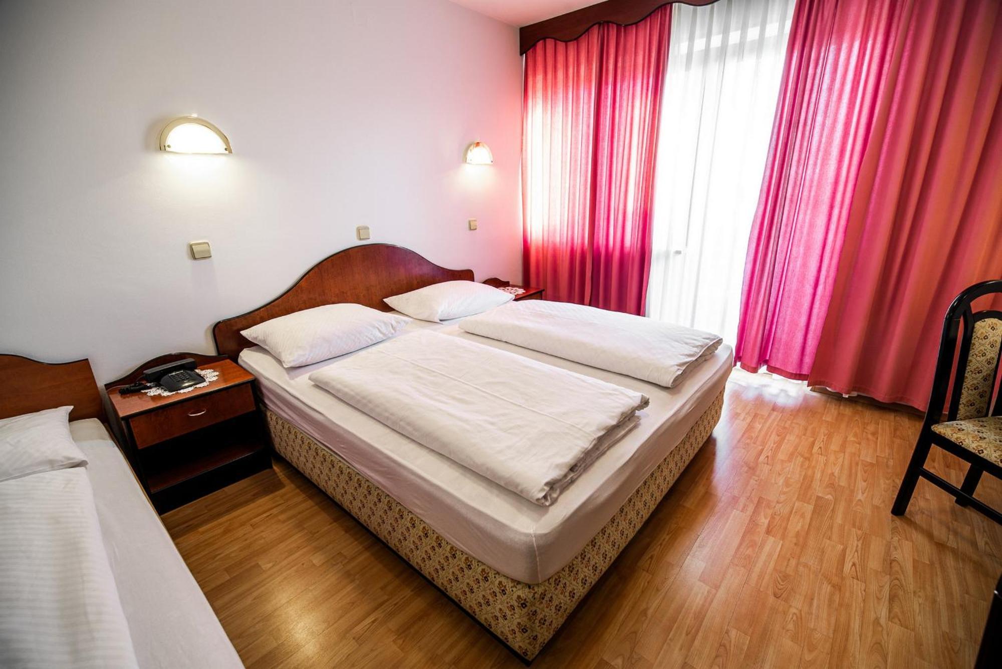 Guesthouse Leski Dvor Lesce  Room photo